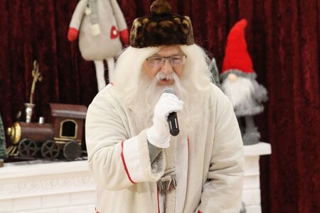 Dedek Mraz v Mirni Peci 2025 (18)